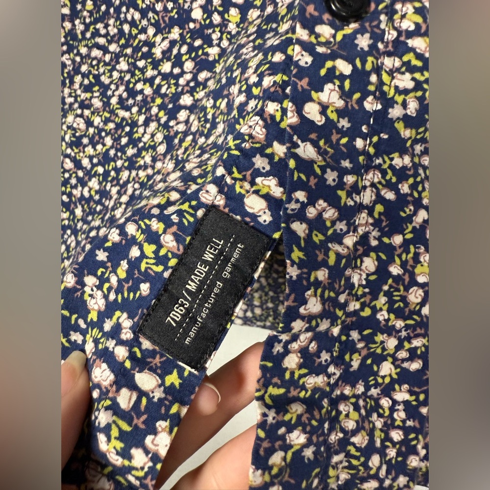 7 Diamond from Buckle Nightfall Stretch Button Up Shirt in Navy Floral - Picture 8 of 10